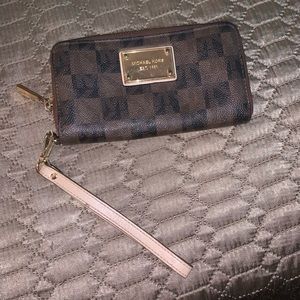 Michael Kors wallet